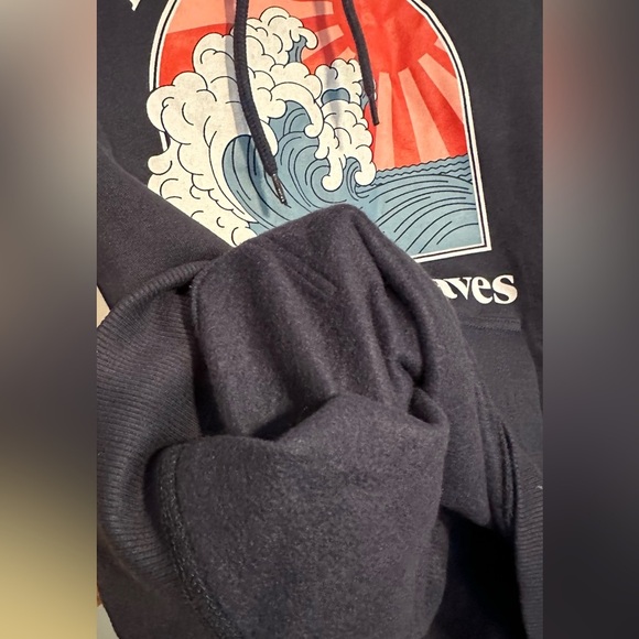 NWT Embrace by Dedicated Happiness Comes in Waves Navy Graphic Hoodie Small - Picture 5 of 7